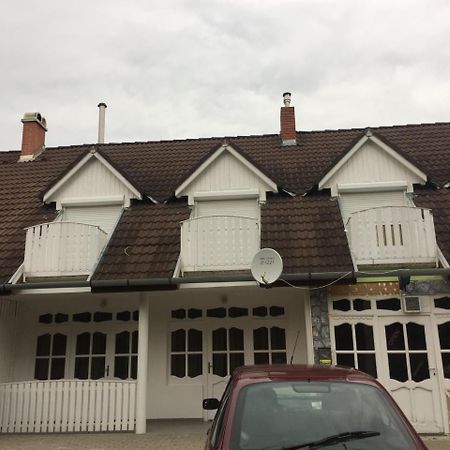 Bodahegyi Ut Apartman Zalakaros Exterior photo